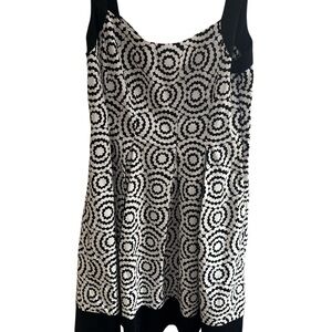 Maggie London Chic Women’s Sleeveless Size‎ 14 Black and White Patterned Dress